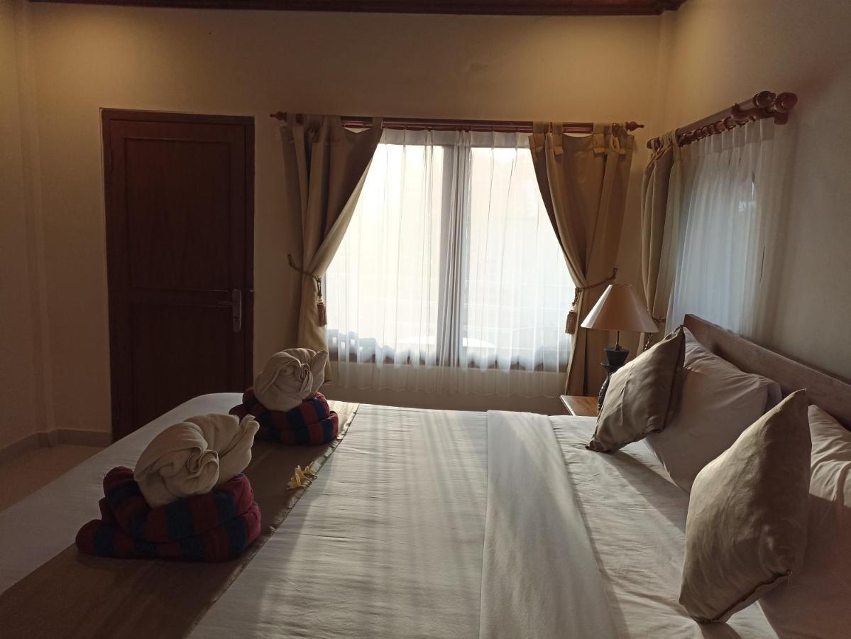 Kusnadi Hotel Legian  Ngoại thất bức ảnh