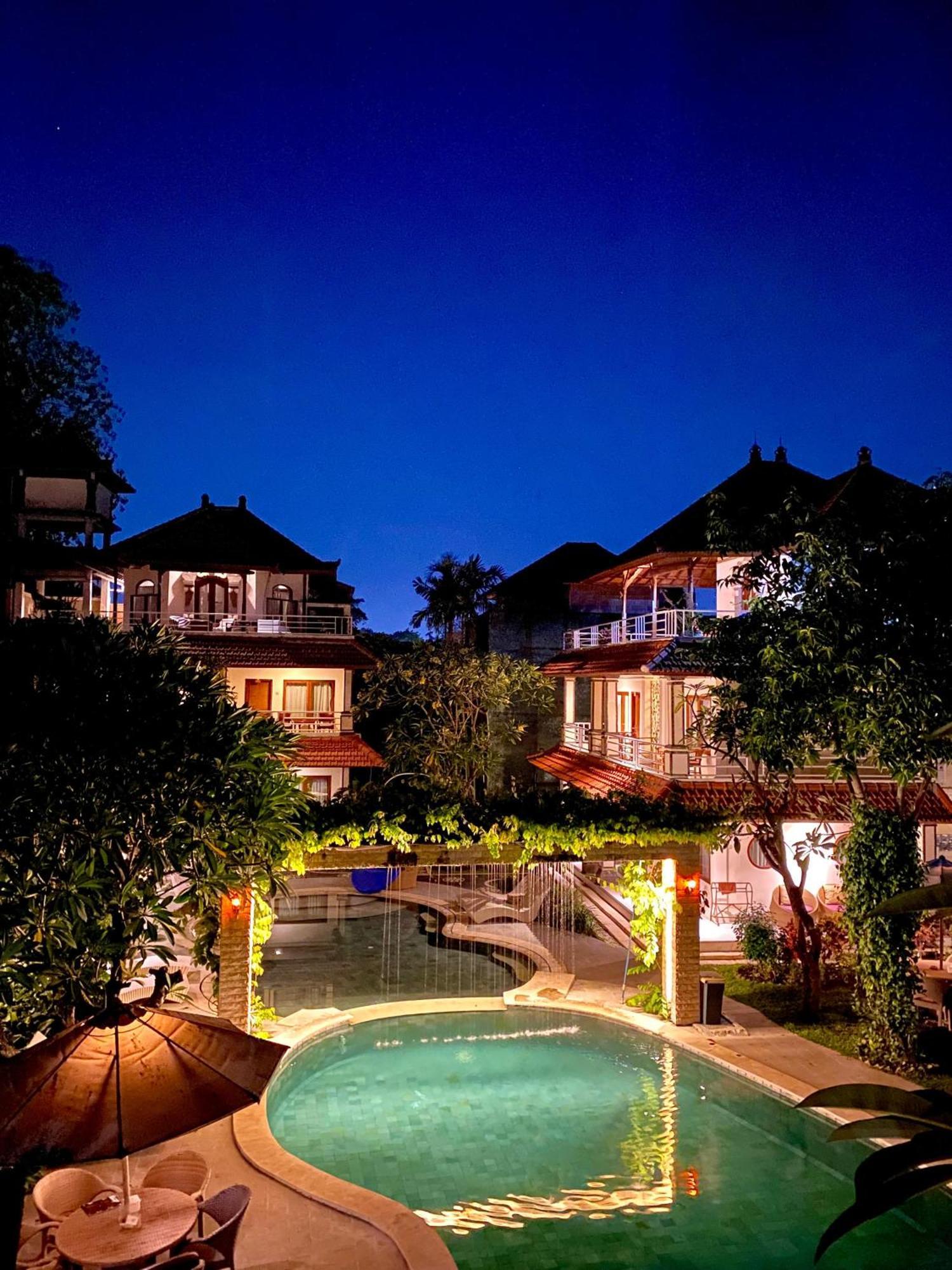 Kusnadi Hotel Legian  Ngoại thất bức ảnh