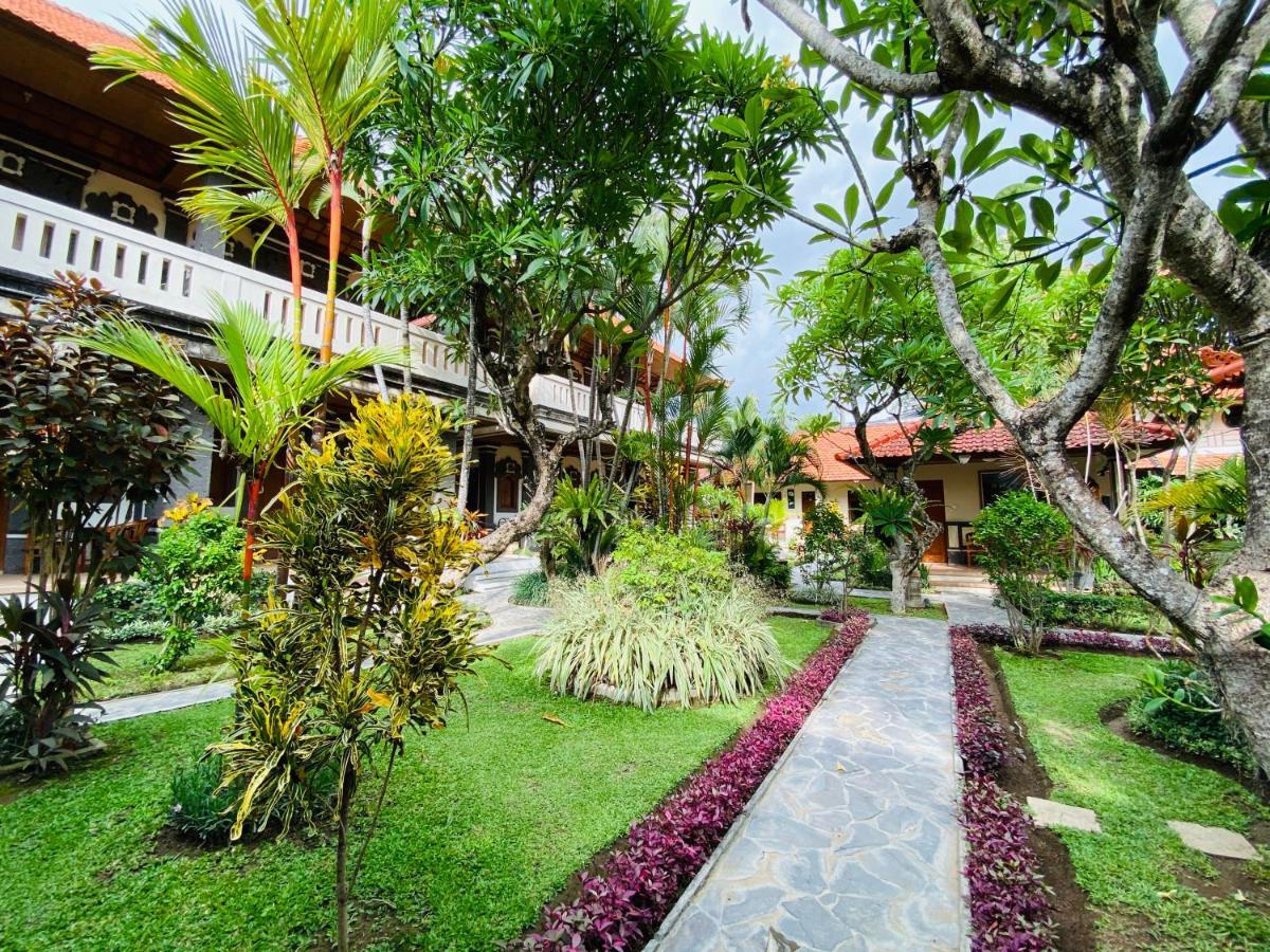 Kusnadi Hotel Legian  Ngoại thất bức ảnh